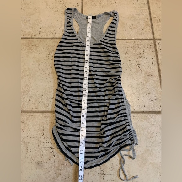 💜 SWS Gray & Black Striped Ruched Tank Top Size Large - Picture 6 of 6